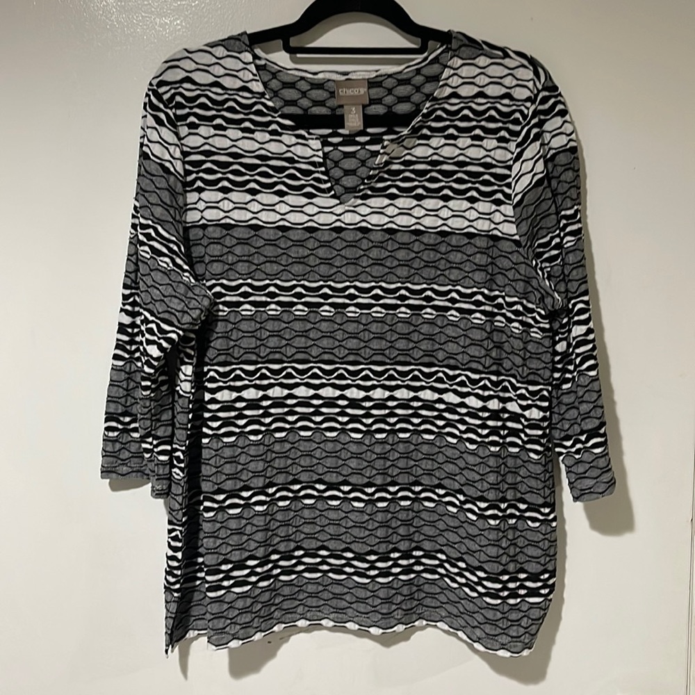 CHICO’S Women’s V Neck 3/4 Sleeves Top/Blouse SZ 3/XL NWOT